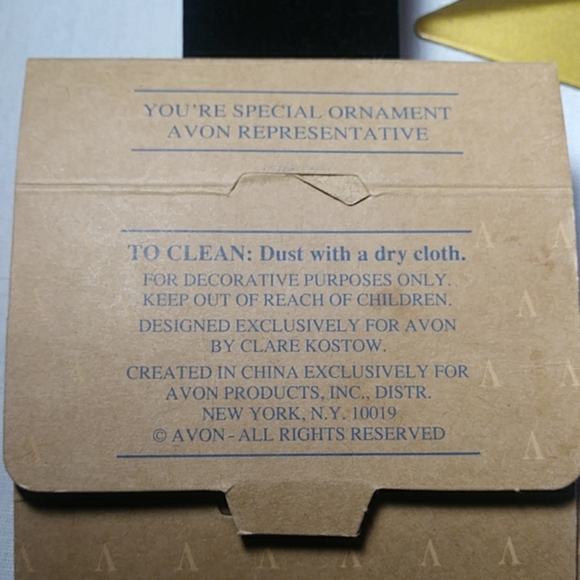 Vtg Avon Representive Christmas Ornament - Picture 5 of 7